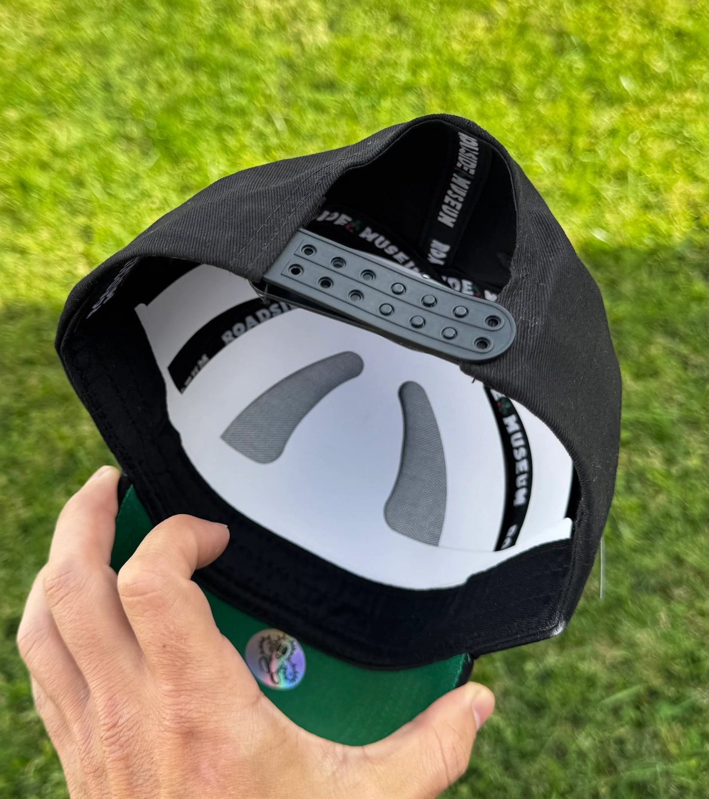 Roadside Museum Chi-Town Graduation Black