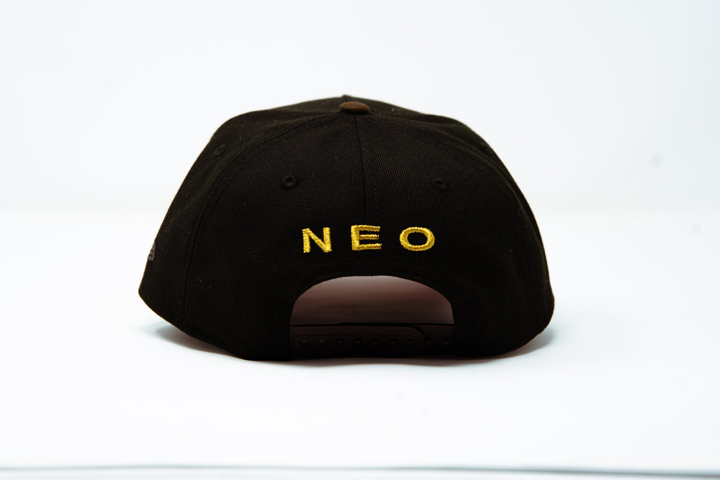 Neo Pasadena x New Era Rose 940 A-Frame Snapback Black/Walnut/Pink