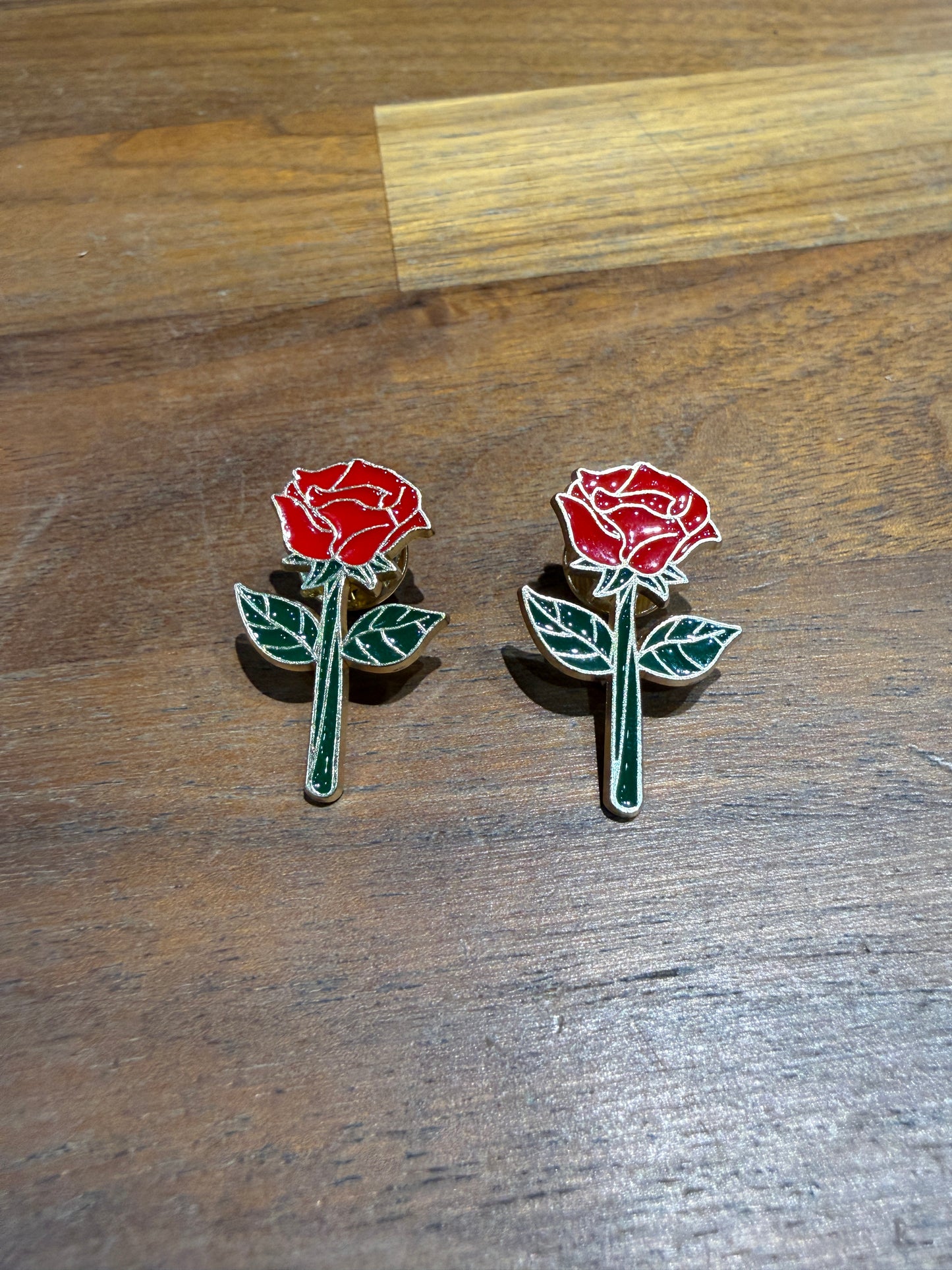 Neo Pasadena Full Rose Pin