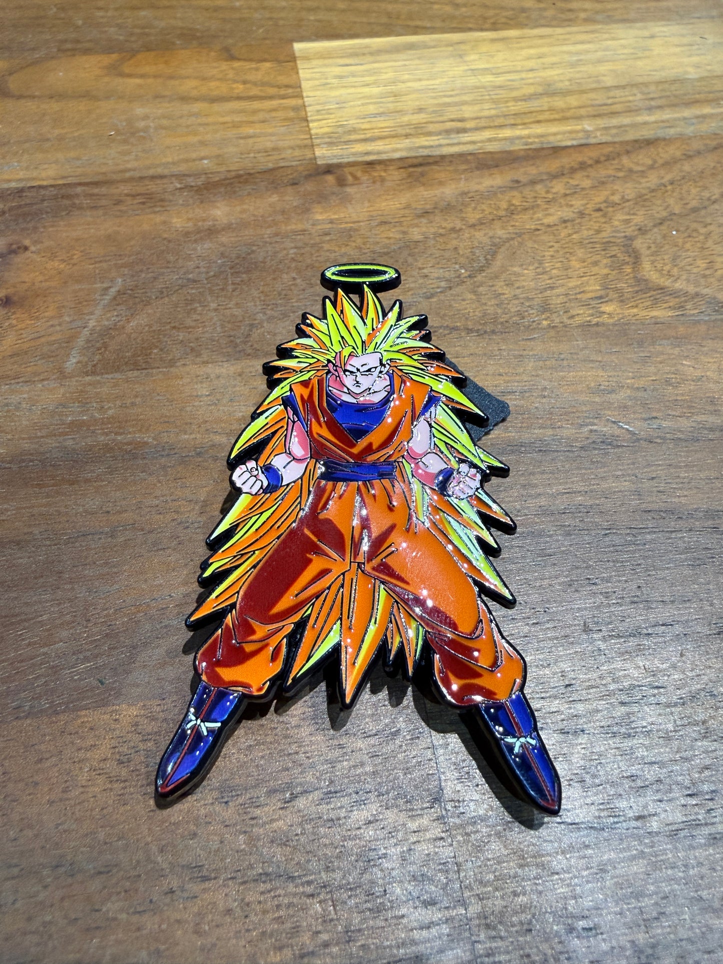 Oversize Goku Dragon Ball-Z Pin