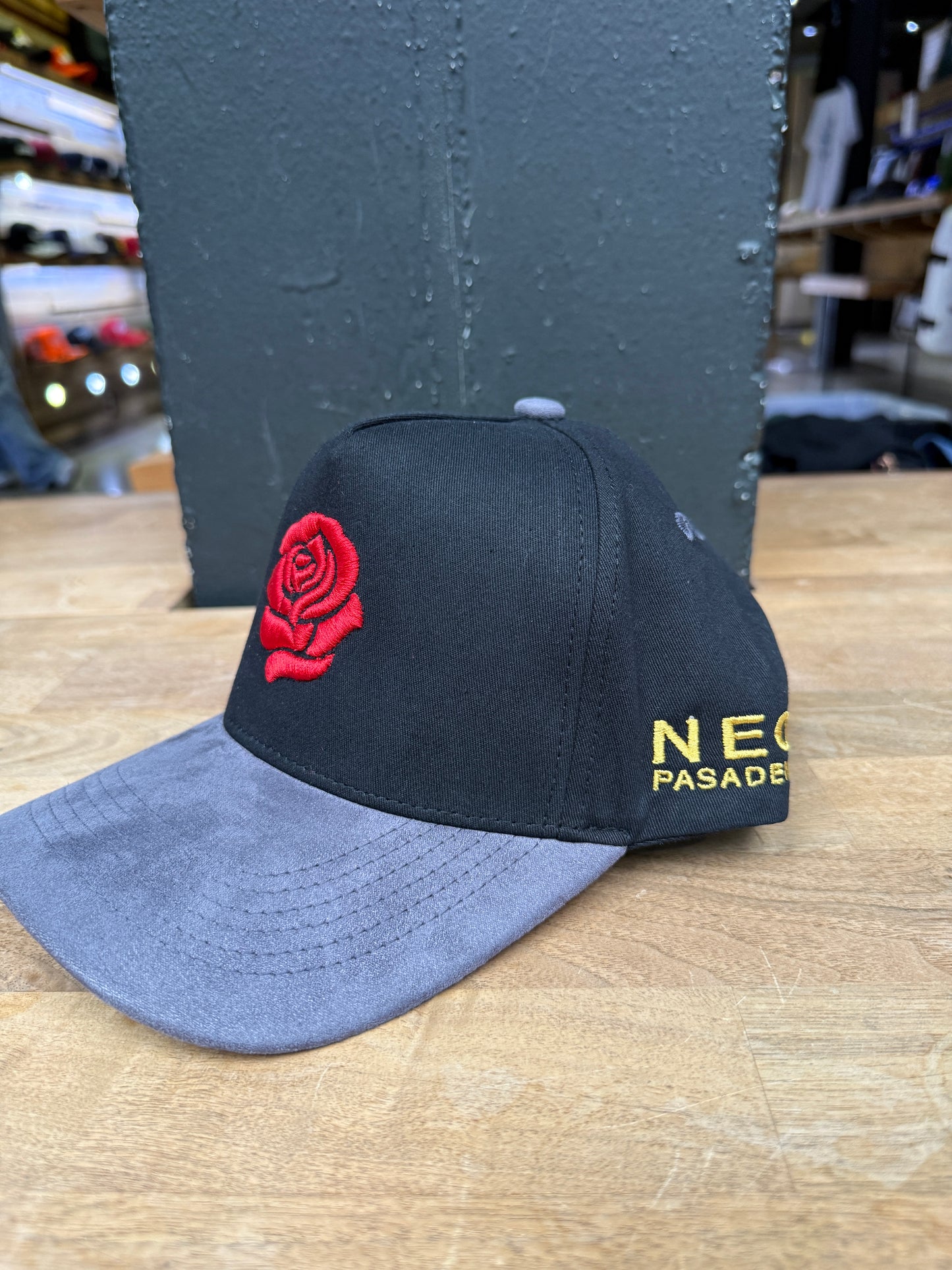 Neo Rose Suede Pack Black/Grey Snapback