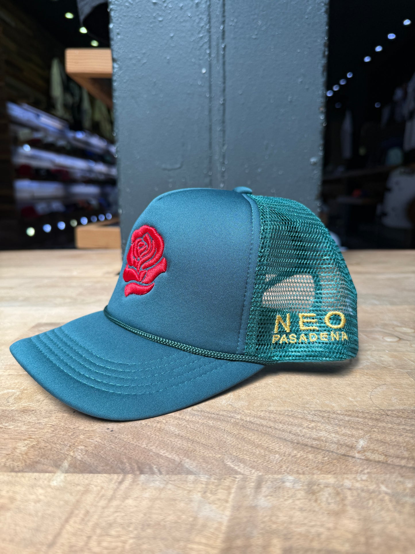 Neo Classic Rose Trucker Snapback Hunter Green