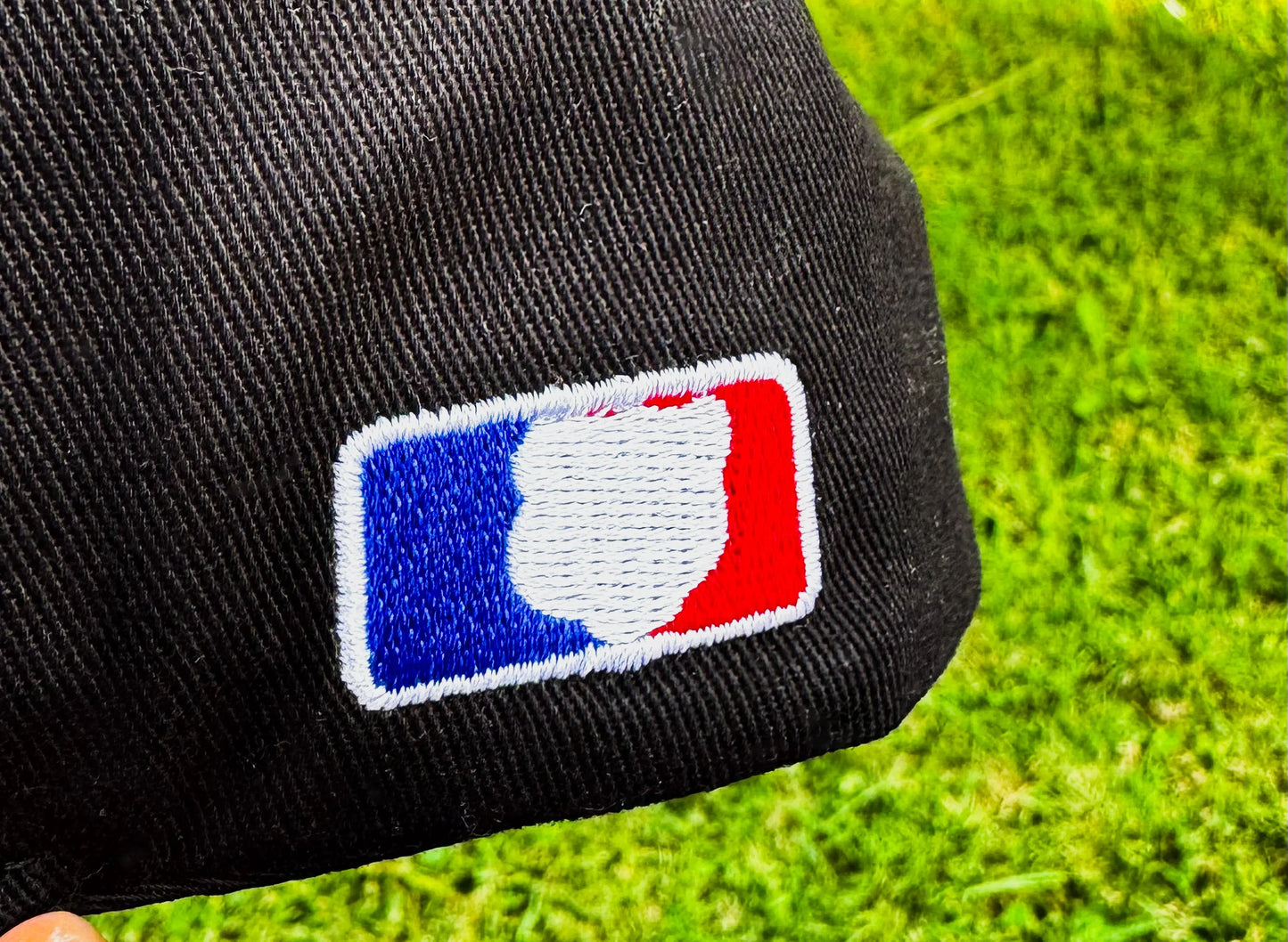 Roadside Museum Chi-Town Graduation Black