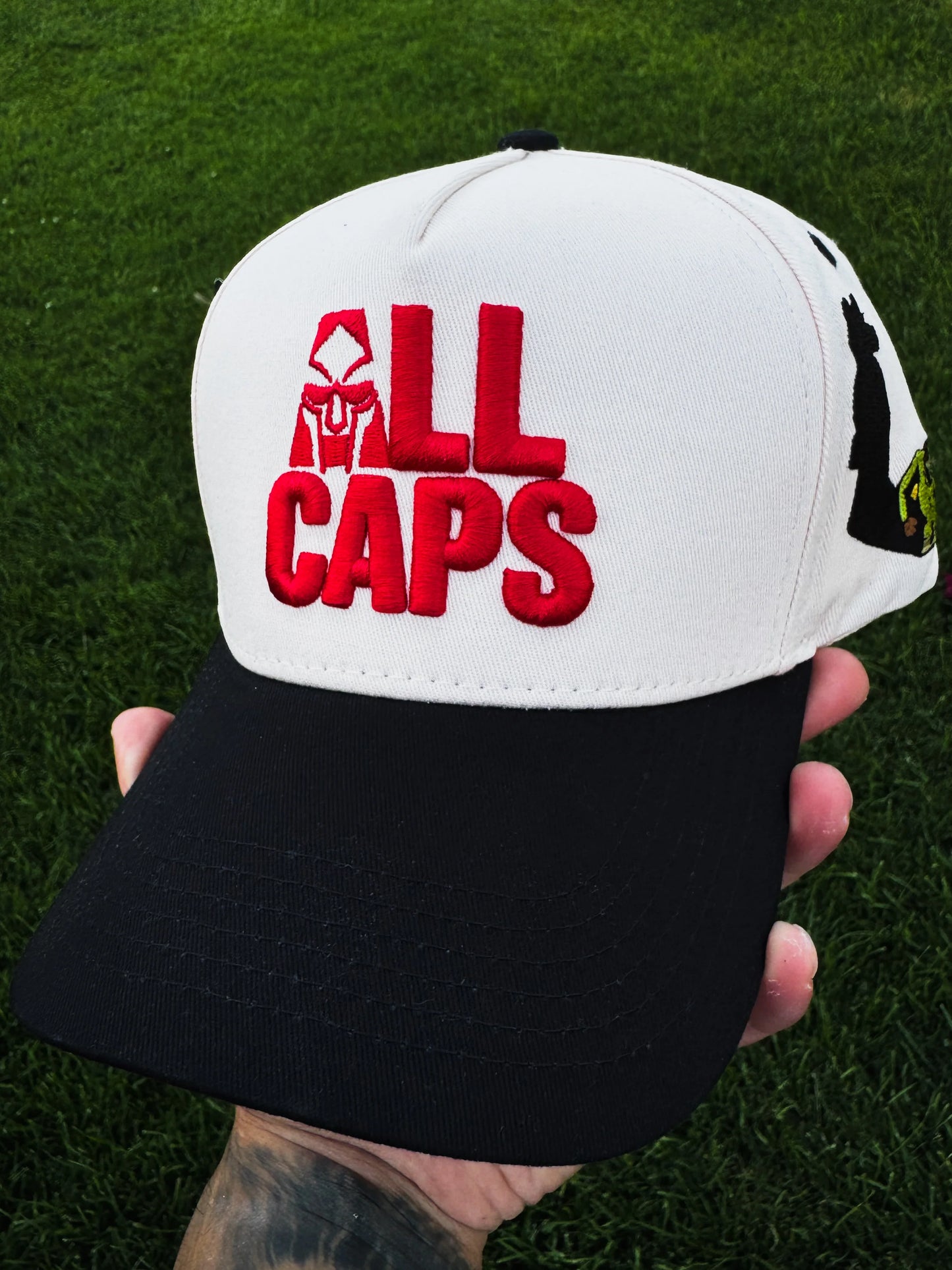 Roadside Museum ALL CAPS Snapback Cream/Black