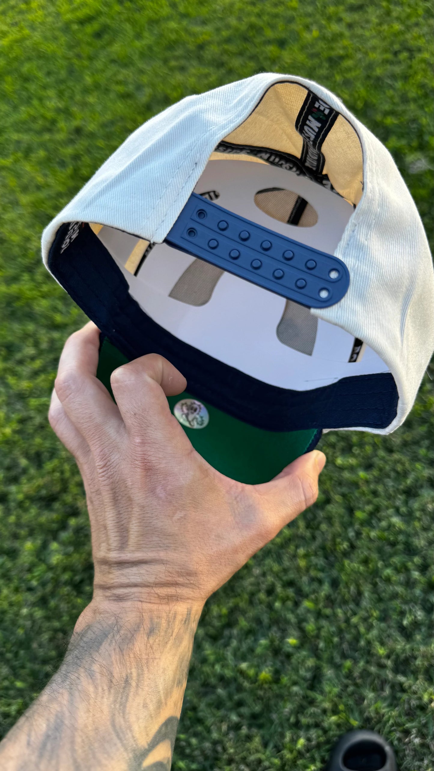 Roadside Museum ATL Akuma Snapback Cream/Navy