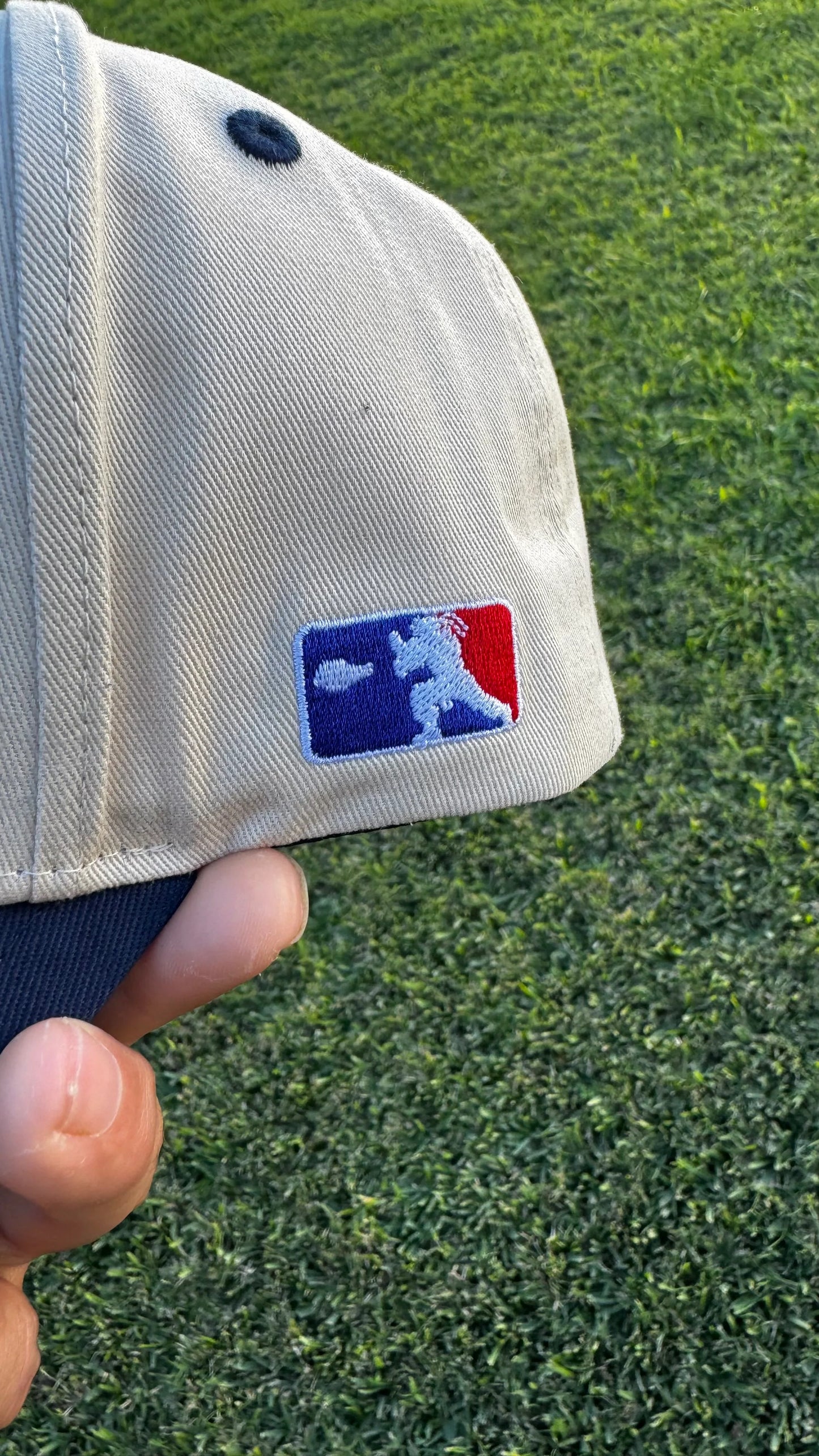 Roadside Museum ATL Akuma Snapback Cream/Navy