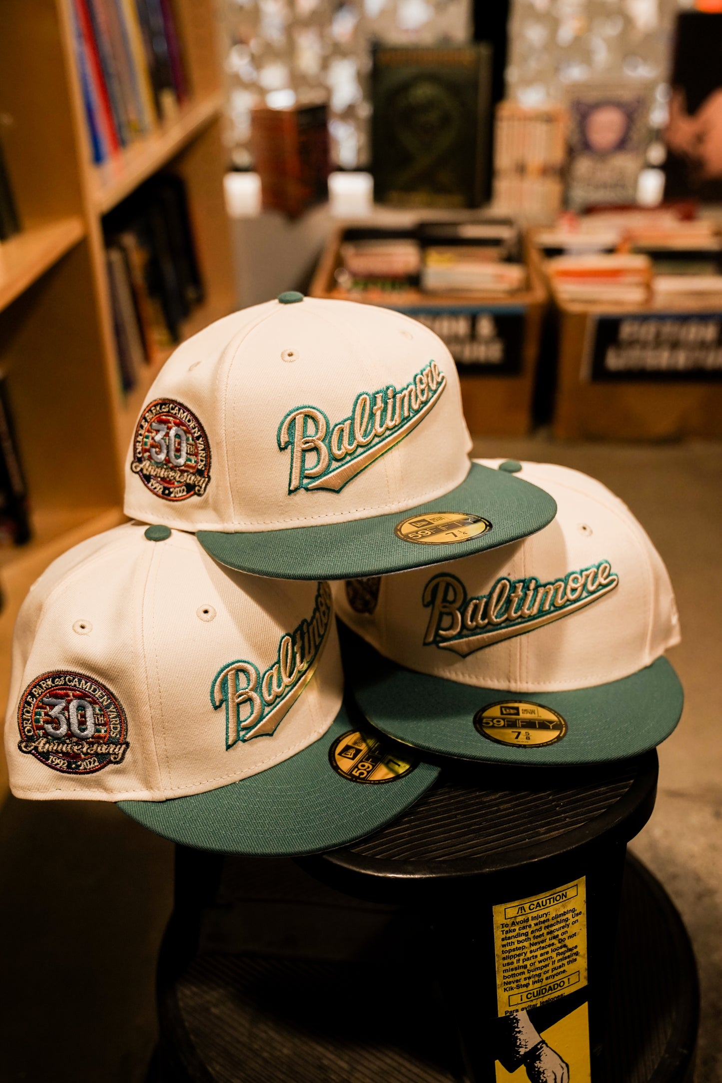 New Era 5950 Baltimore Orioles 30th Anniversary "Under Pressure" Chrome White/Pine Green
