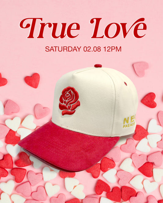 Neo True Love Suede Snapback Chrome White/Red