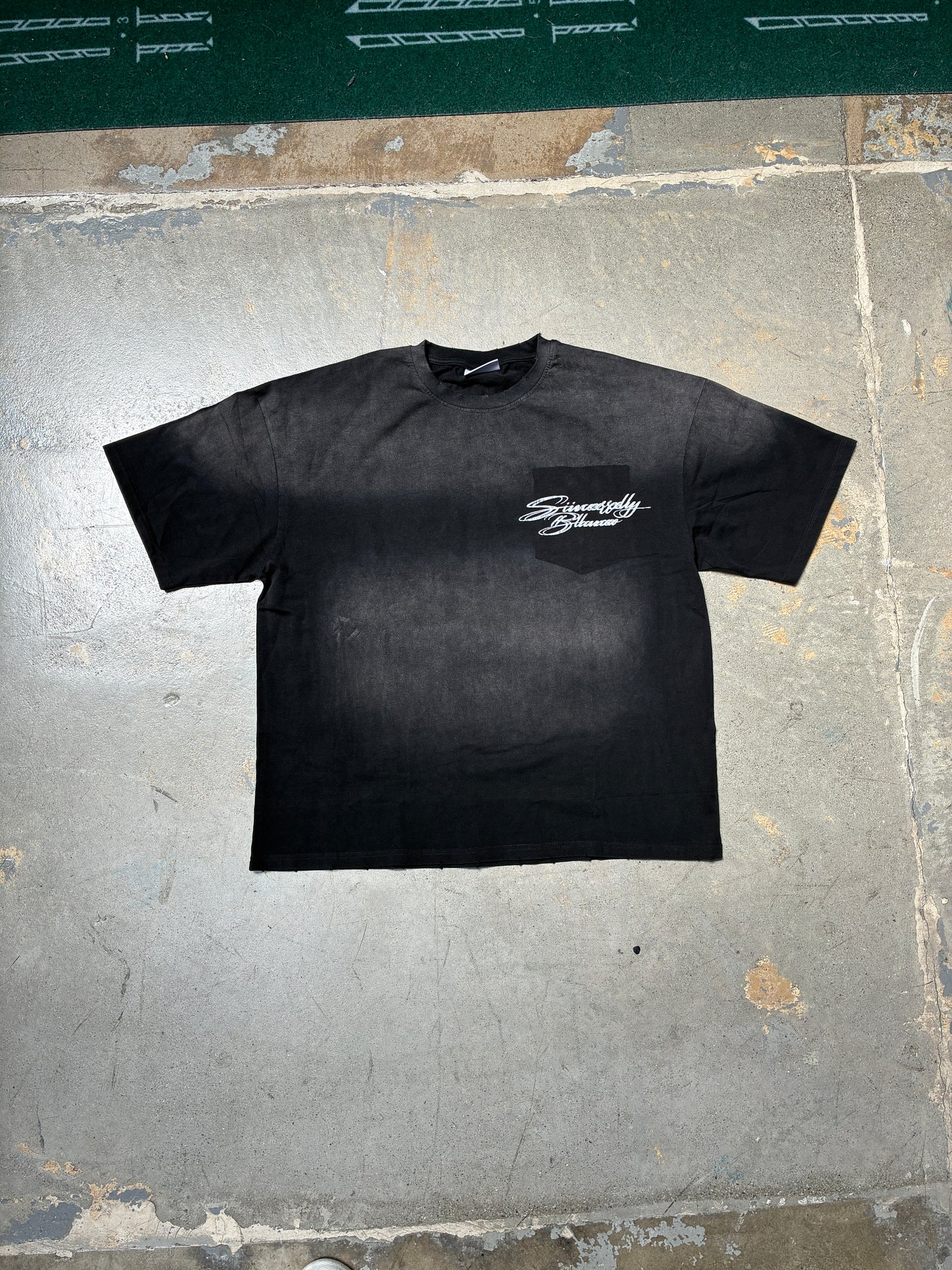 Sincerely Blanco Vowel T-Shirt Vintage Black XL