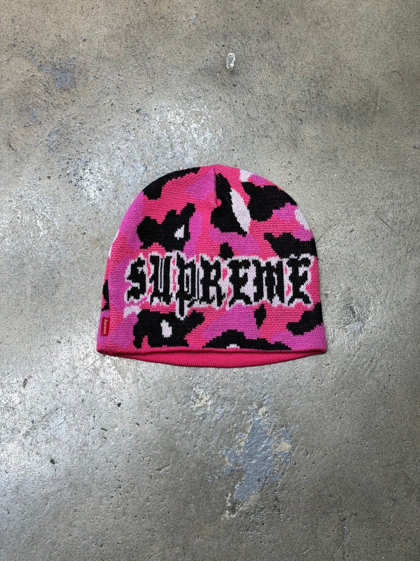 Supreme Paris Pink Camo Beanie