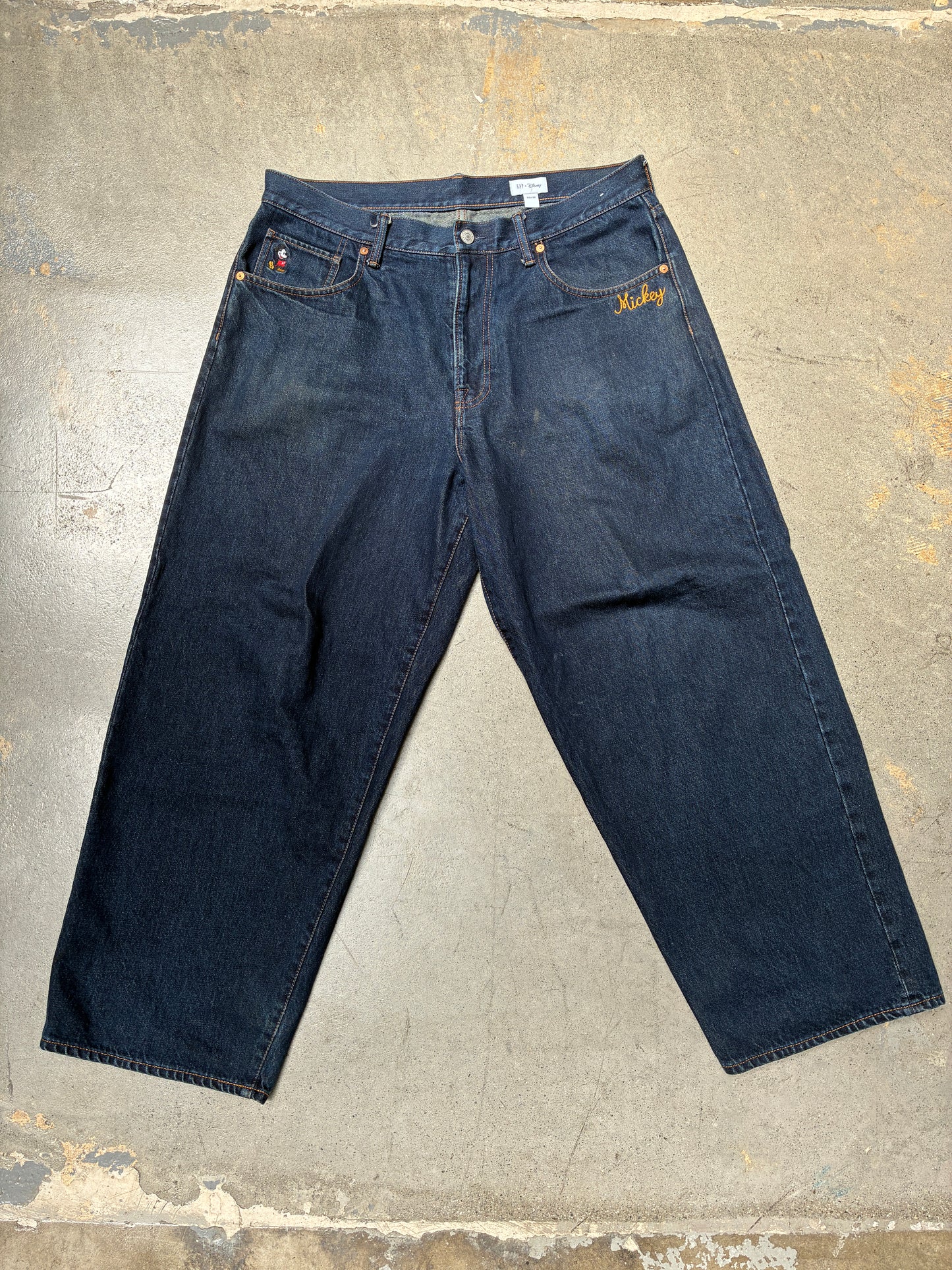 Gap x Disney Extra Baggy Jeans 33 x 27.5 (Pre-Owned)