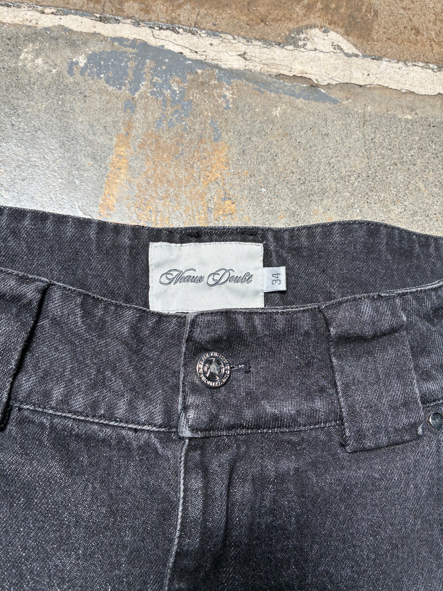 Neaux Doubt Washed Black Overized Denim 34 x 26 (Pre-Owned)