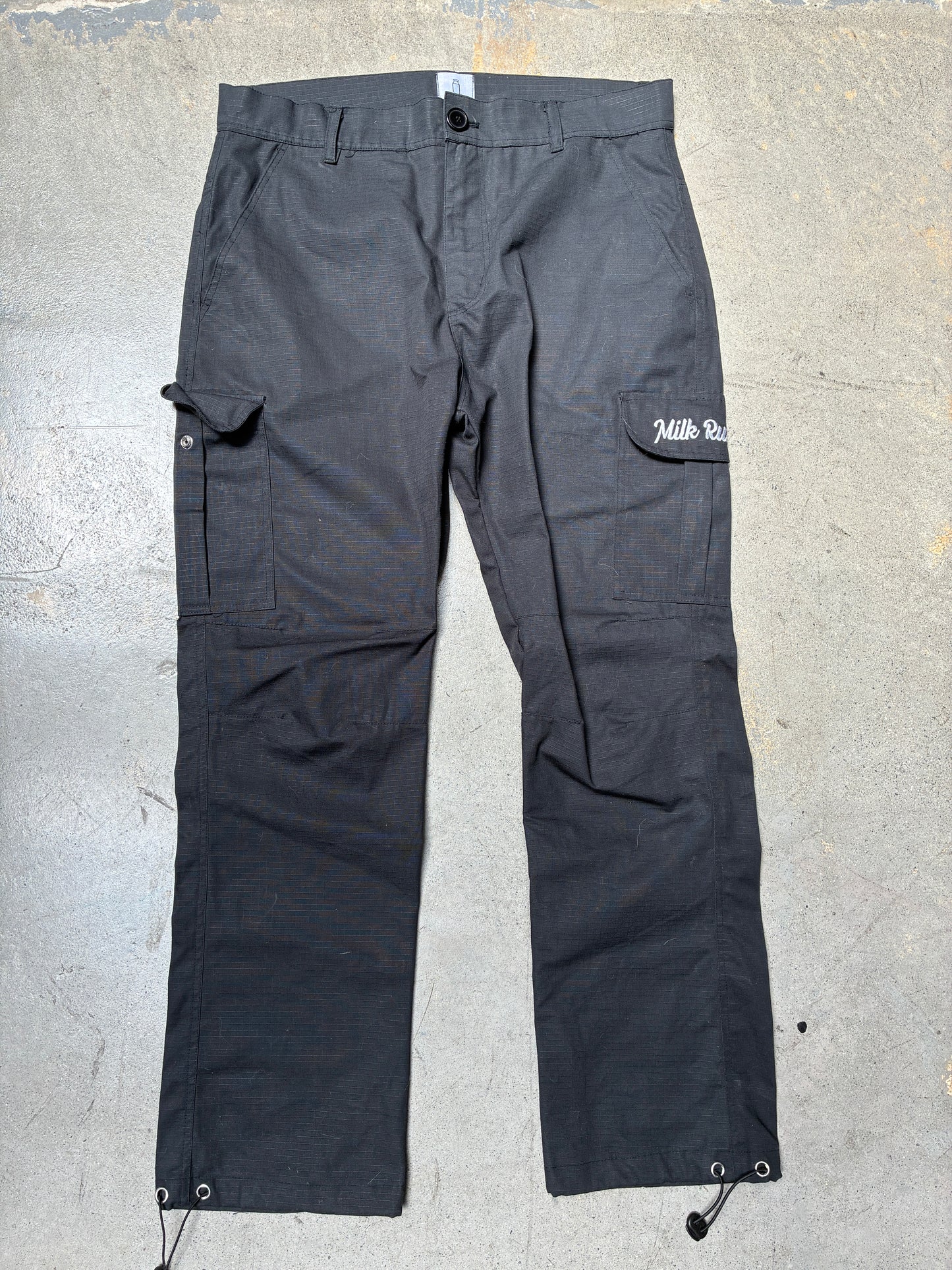 Milk Run Nylon Cargo Pants (Large) (Pre-Owned)