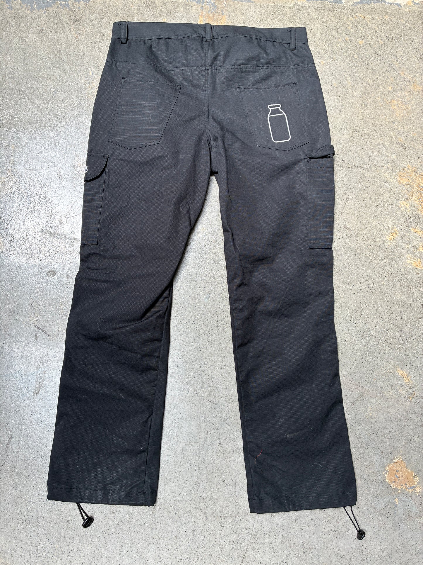 Milk Run Nylon Cargo Pants (Large) (Pre-Owned)