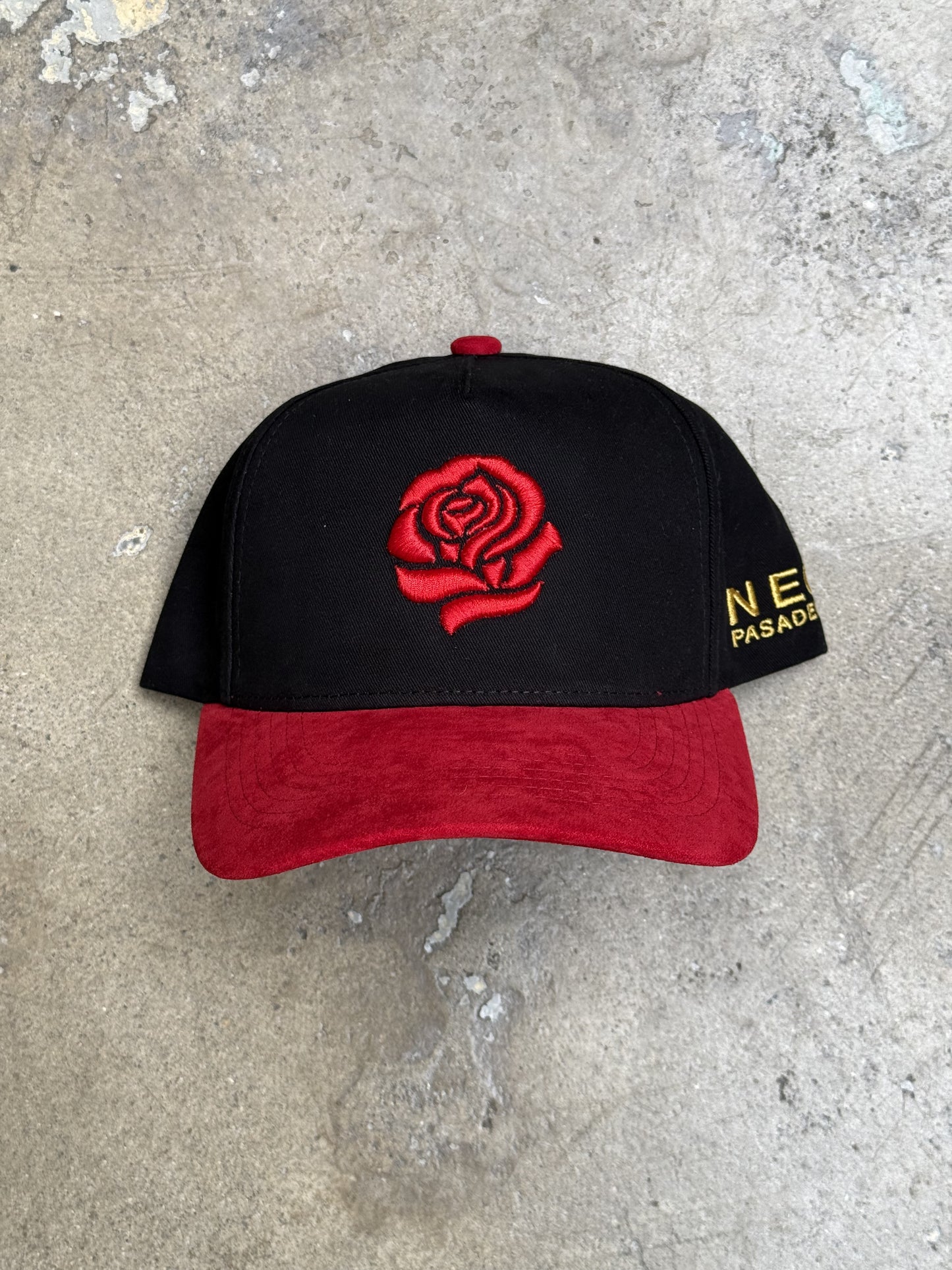 Neo Rose Suede Pack Black/Red Snapback