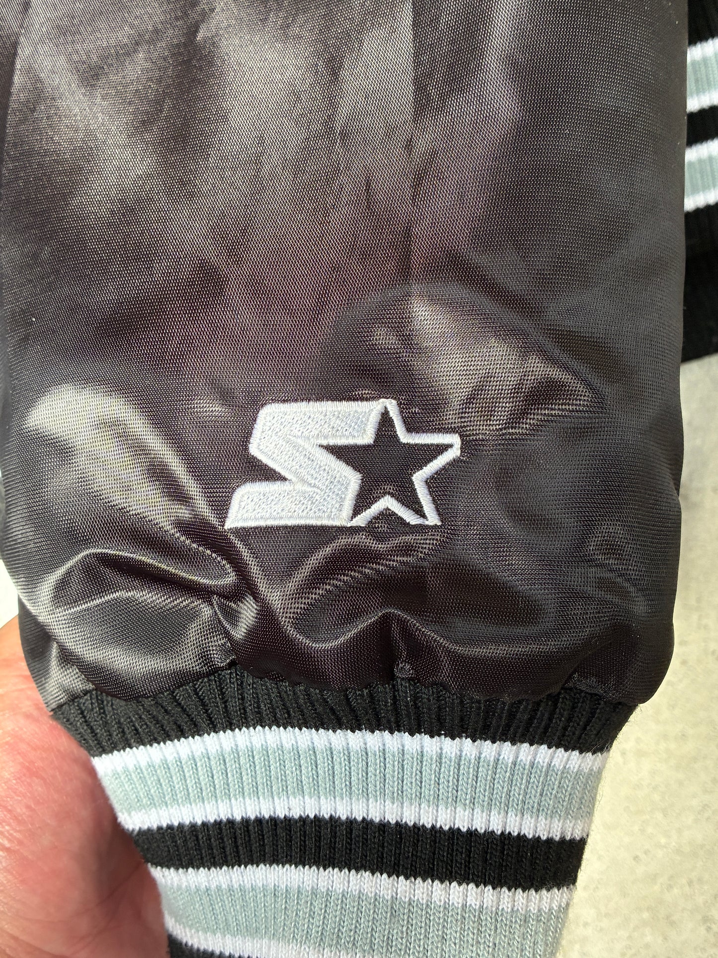 LA Kings Starter Varsity Satin Jacket (Large) (Pre-Owned)