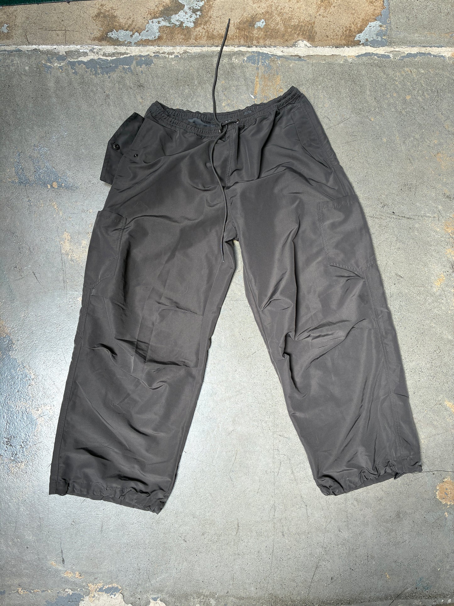 Sweats Collective Nylon Cargo Pants Grey (Large) (Pre-Owned)