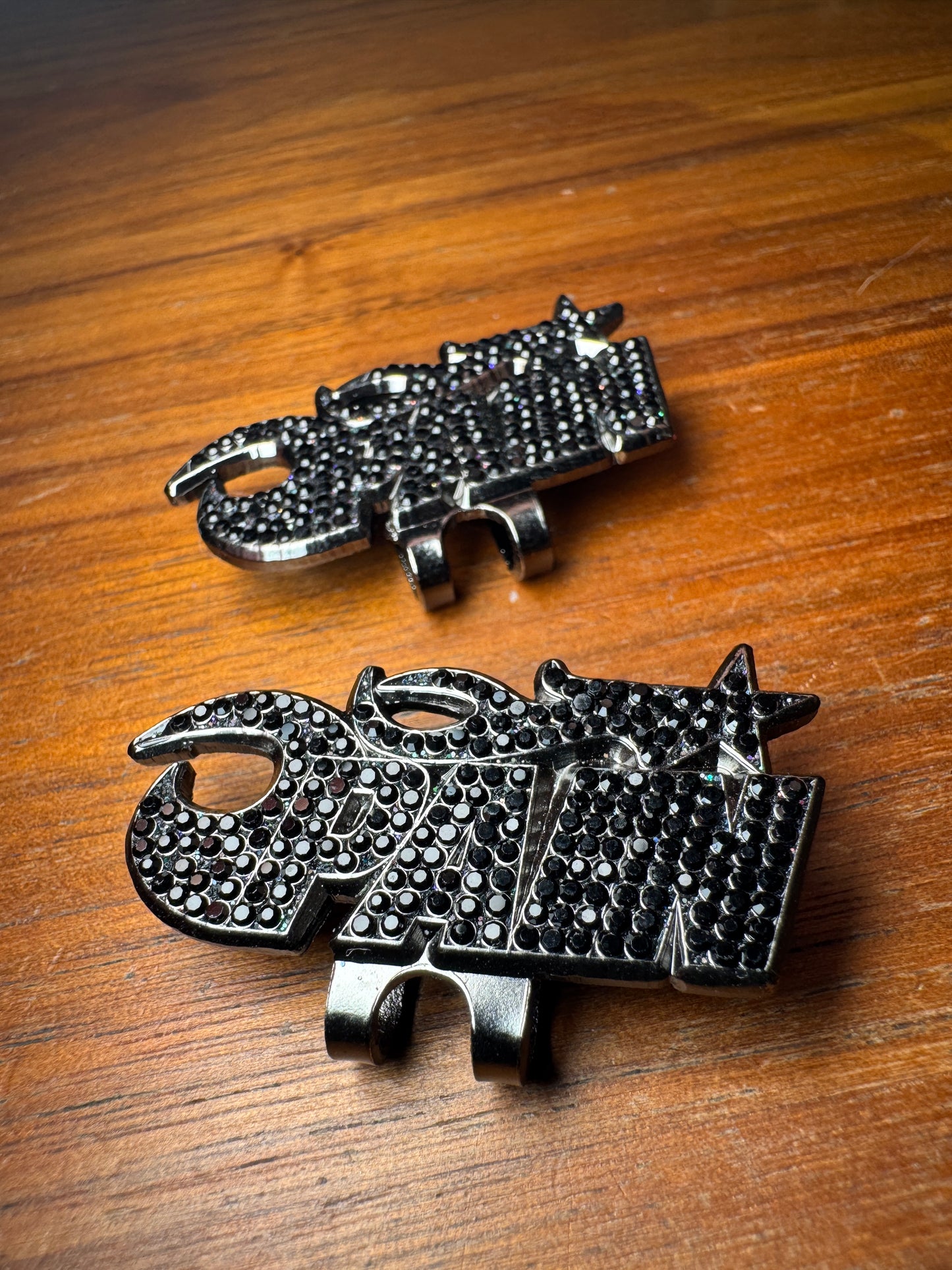 Ayce Fitteds Pain Hat Clips (Various Colors)