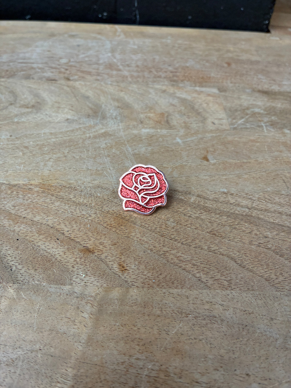 Neo Rose Pin Rose Gold