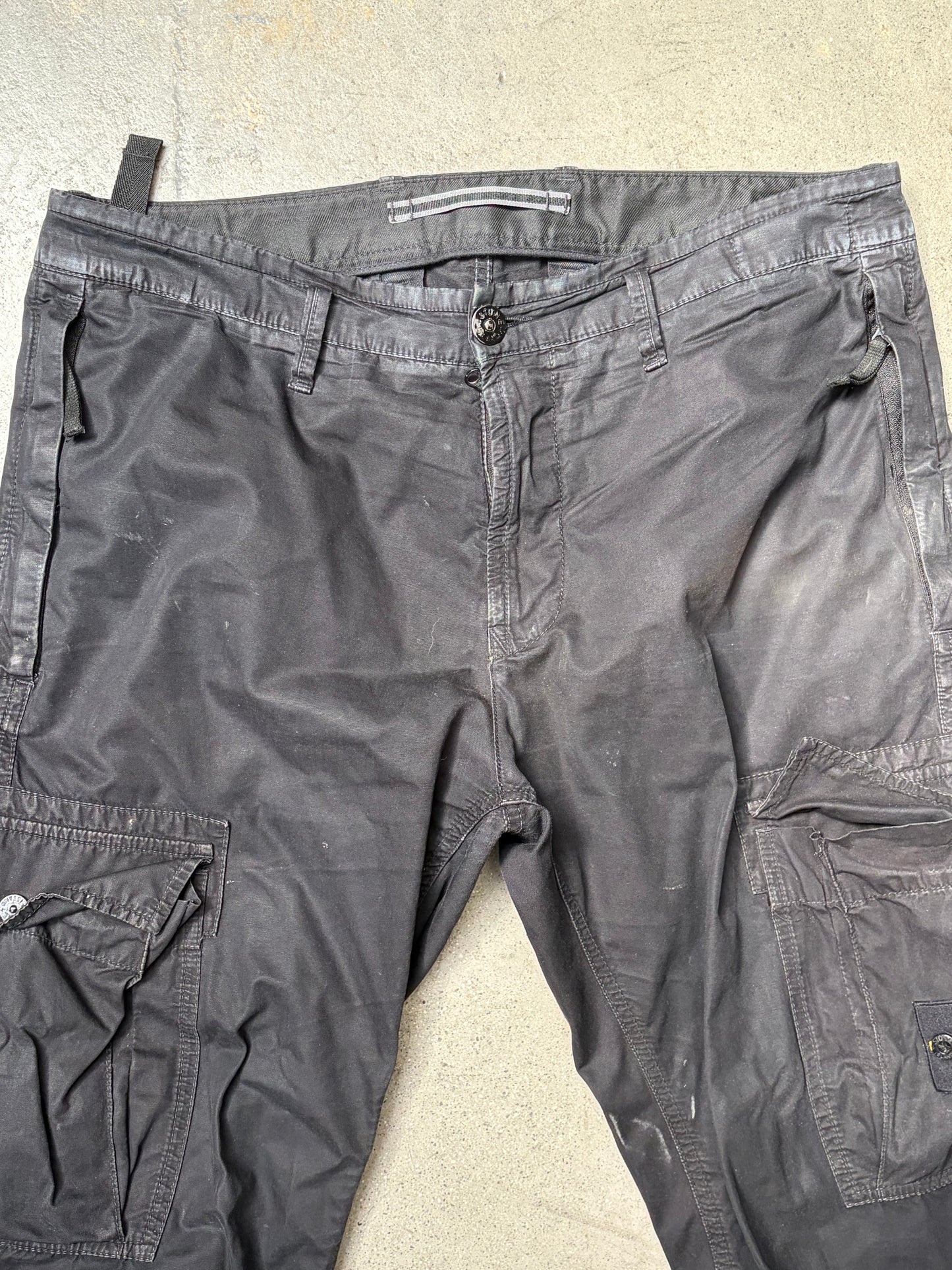 Stone Island Cargo Pants Slim Fit Black (34) (Pre-Owned)