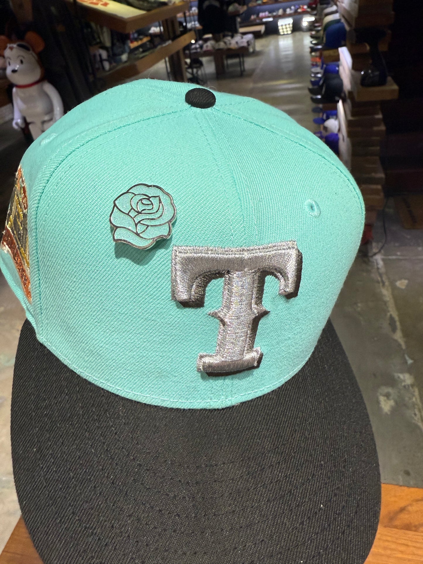 Neo Pasadena x FRNDS+FLWRS Tiffany Blue Pin