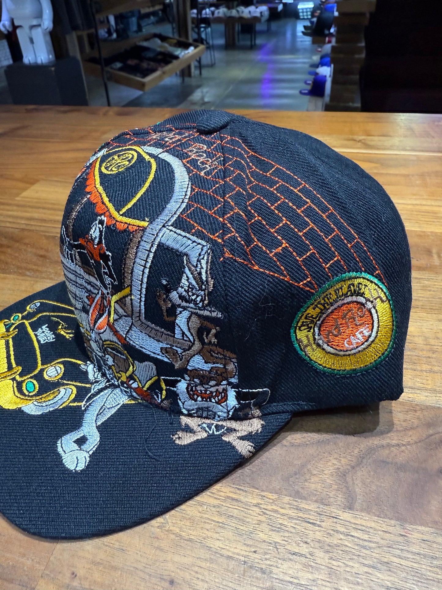 Vintage Looney Tunes Strapback hat black