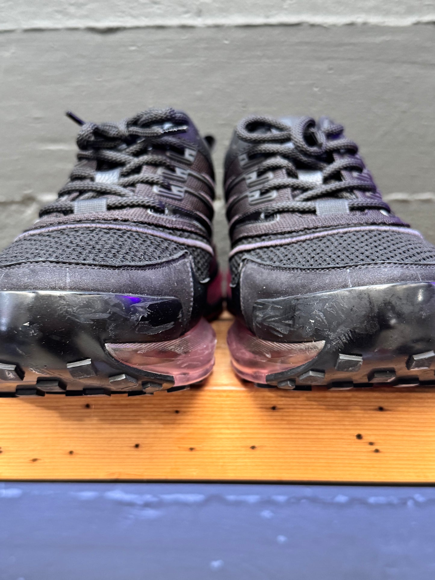 Givenchy GV1 Sneakers Black (Pre-Owned) (Size 45, Size 13M)