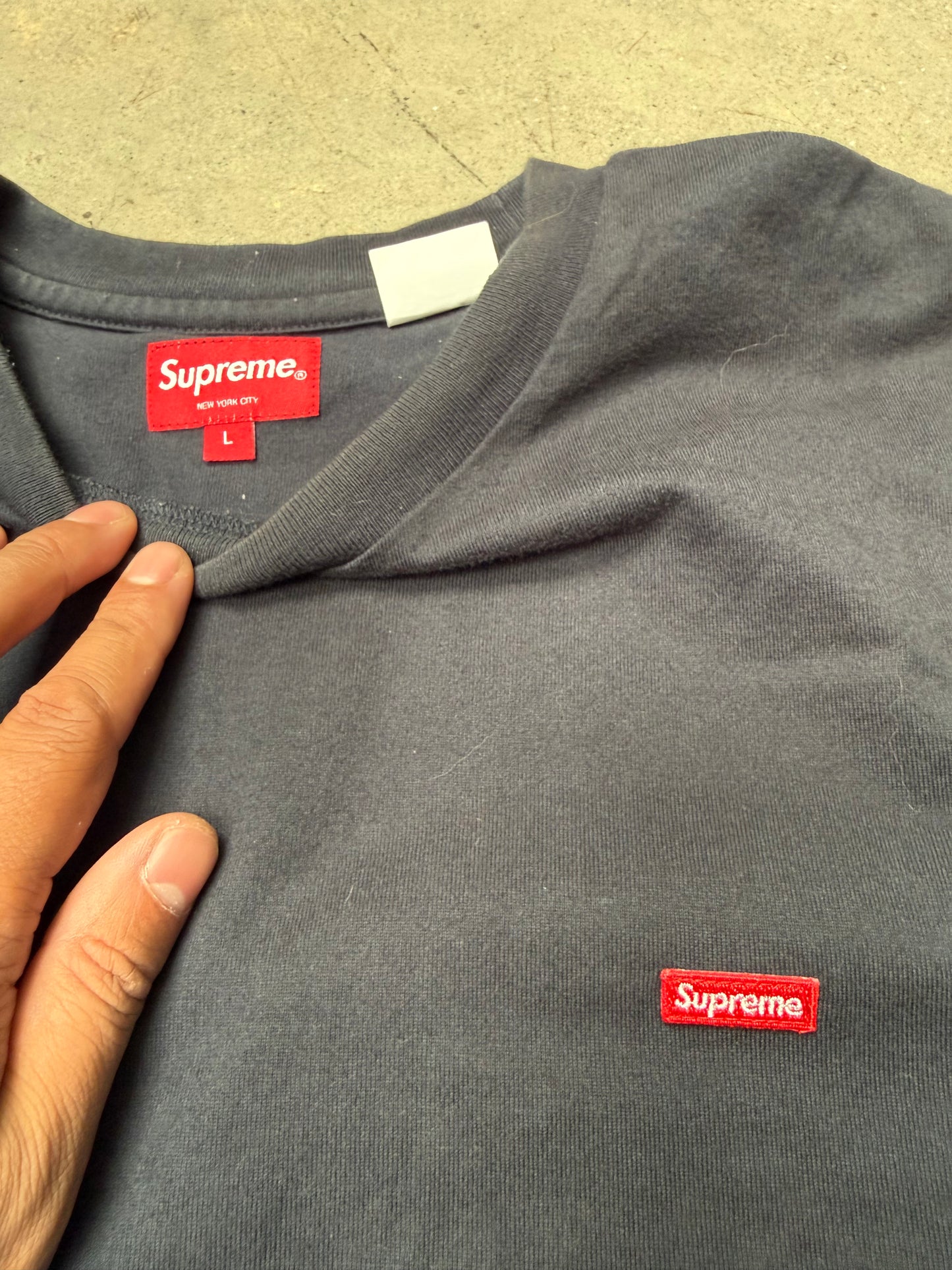 Supreme Mini Box logo T-Shirt Navy Large (Used)