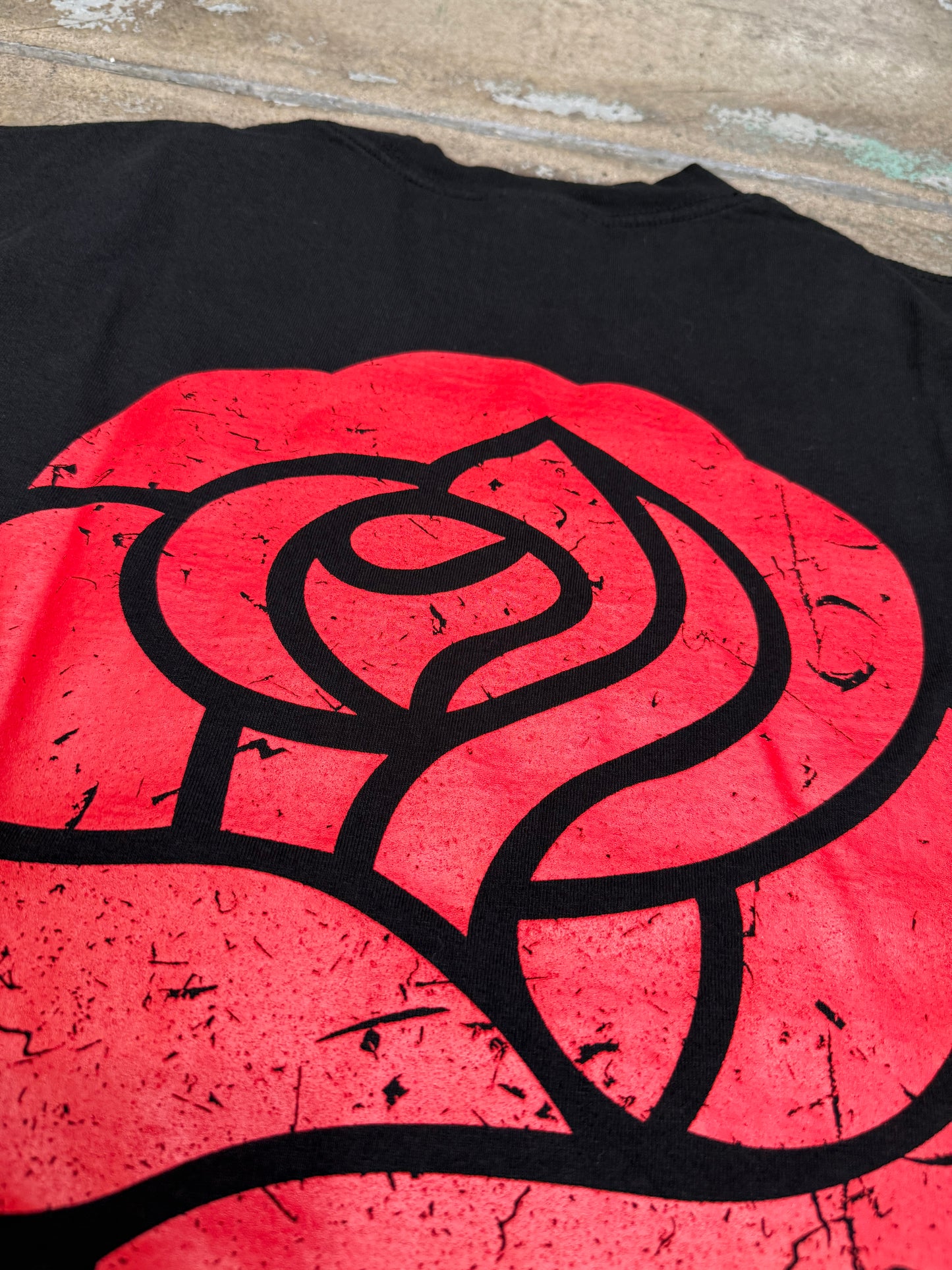 Neo Pasadena Since 2000 Rose T-Shirt Black