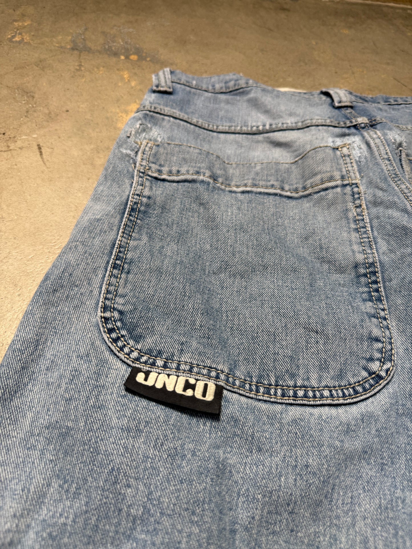 JNCO 101 Twin Cannon Jeans Vintage Blue 34x26 (Pre-Owned)