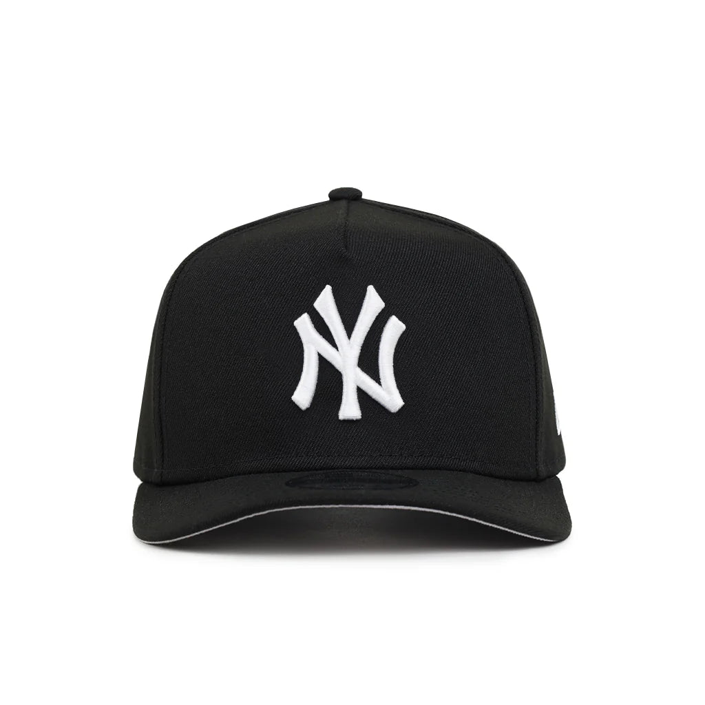 New Era New York Yankees 9FIFTY Navy Snapback OS